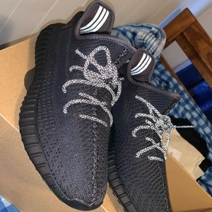 Yeezy Boost 350 V2 Black Static Size 10 US Men’s